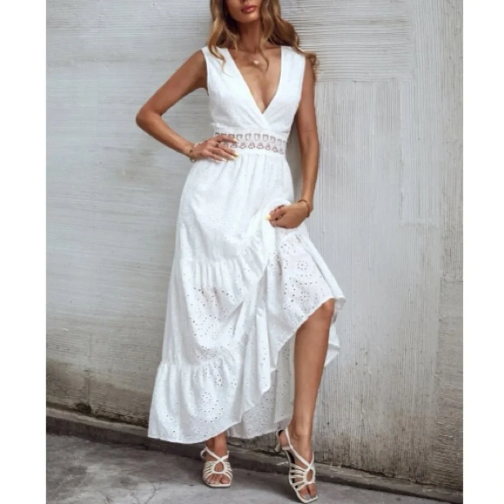 Boho green  lace insert V neck ruffle hem maxi dress - Picture 6 of 16